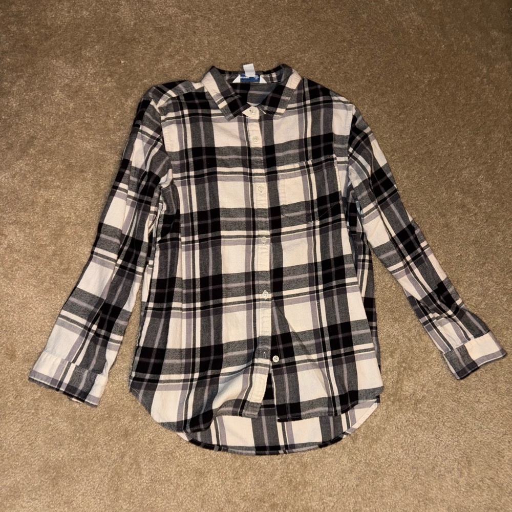 Old Navy Men's Plaid Button Down Shirt - Black and White